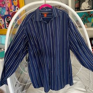Men’s long sleeve button down